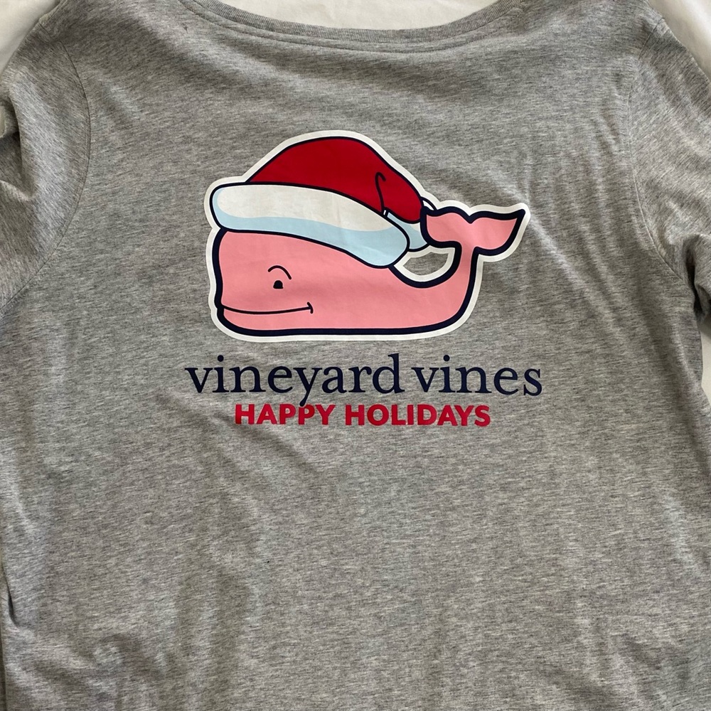 Vineyard Vines T-shirt